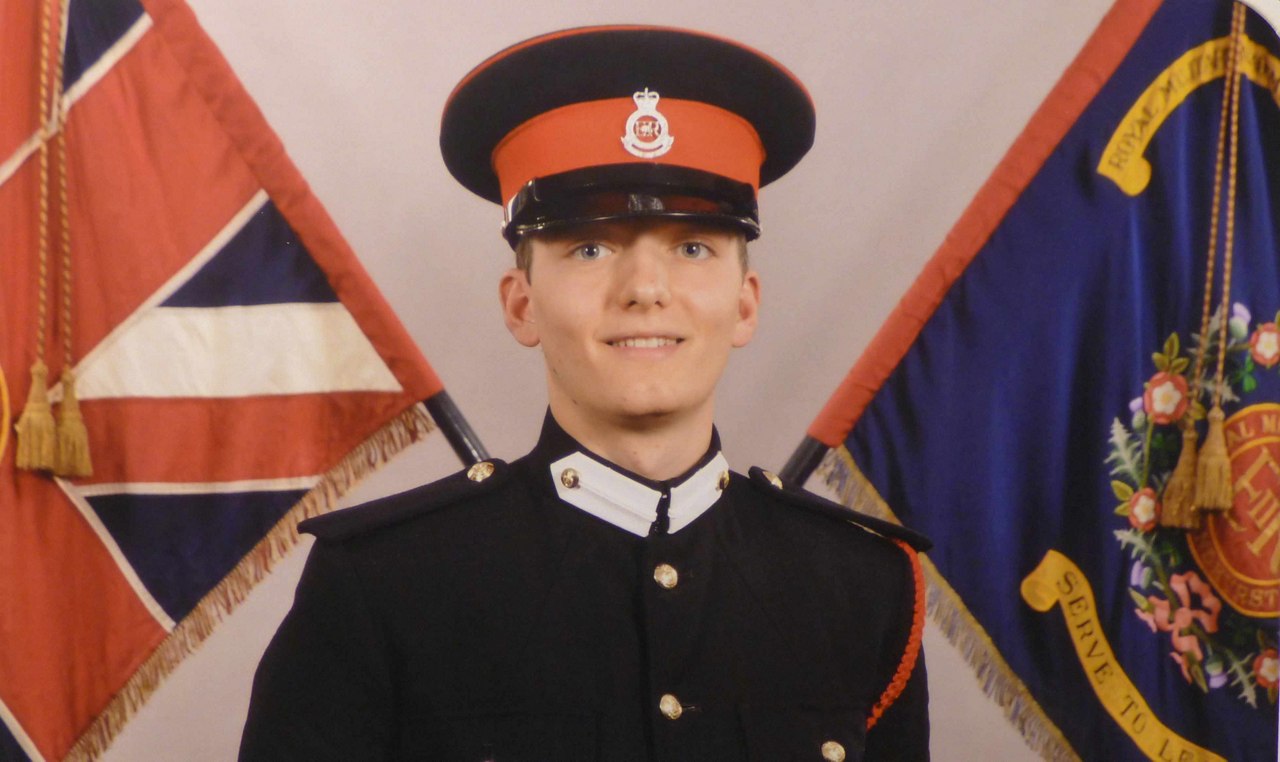 Profile of Scott Raynolds in Military uniform